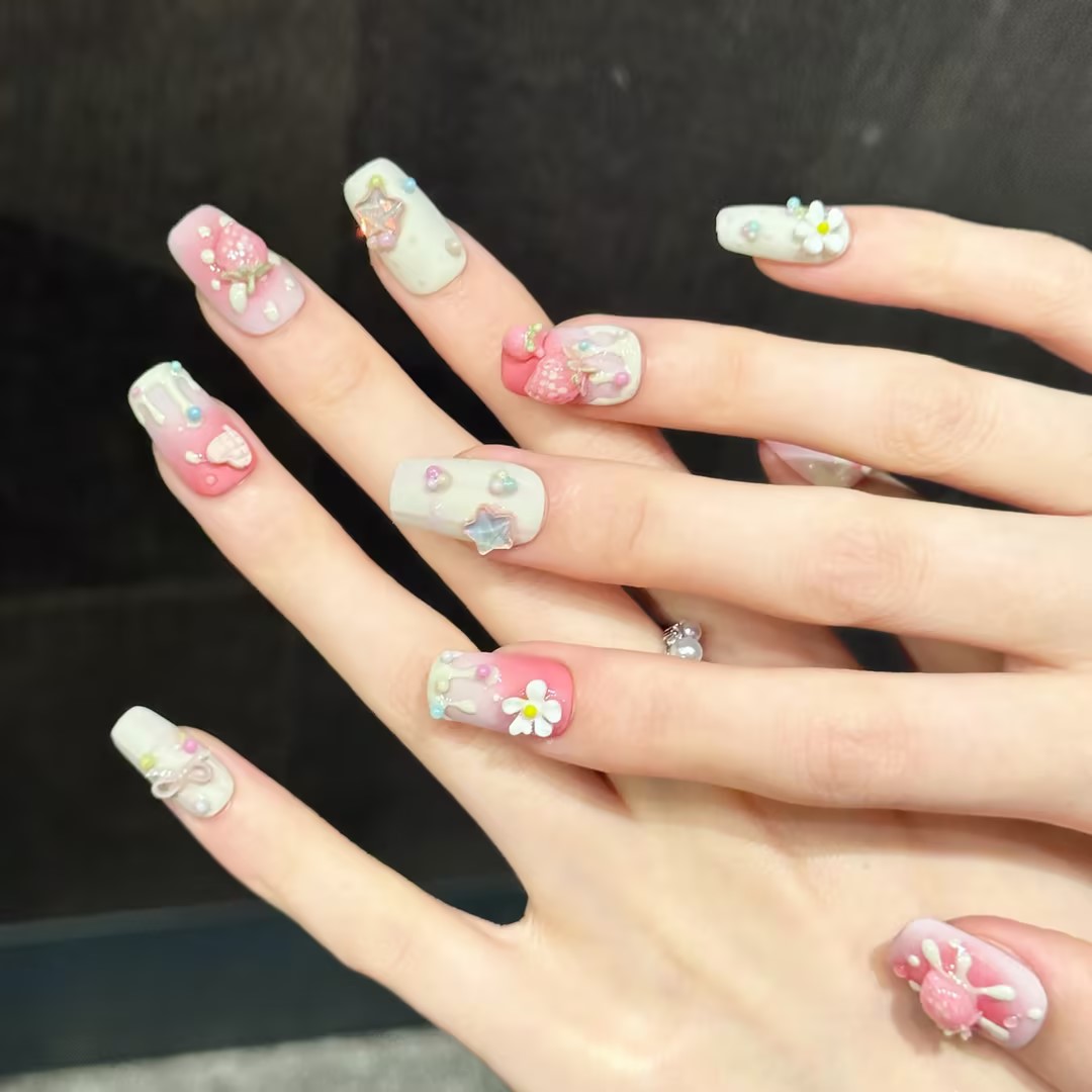 10 szt. Kwadratowych, ręcznie  – Nail Art Strawberry recenzja i cena
